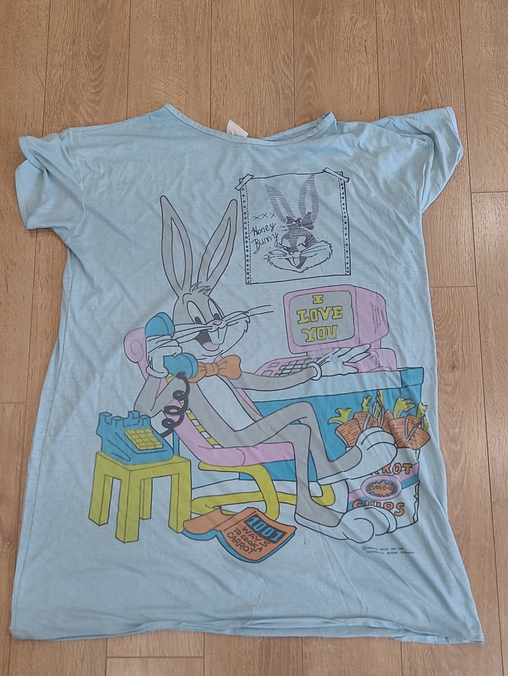 1987 Adorable Looney Tunes Bugs Bunny Sleep Shirt/Loungewear Tee Made In Canada